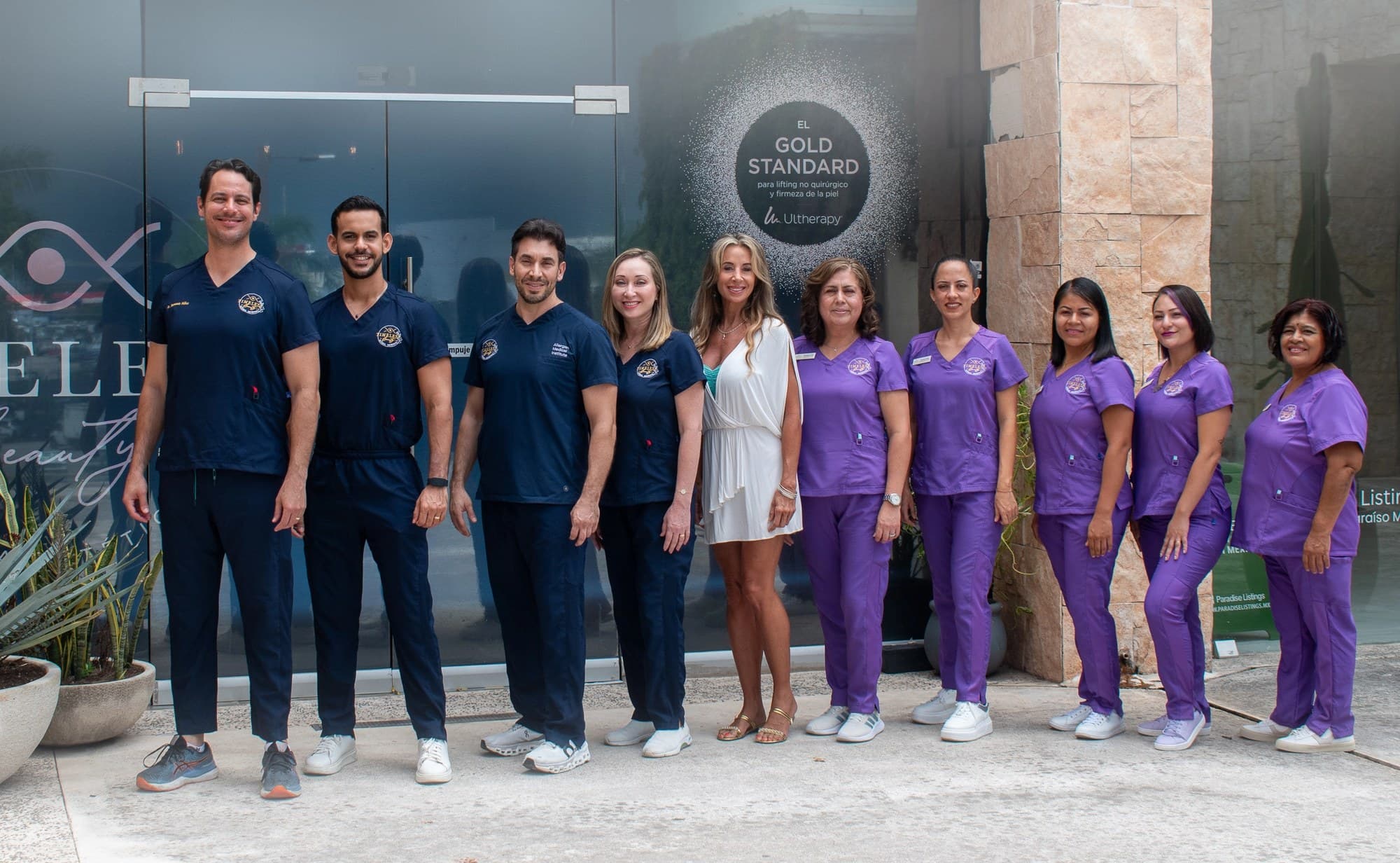 Timeless Beauty — equipo médico completo